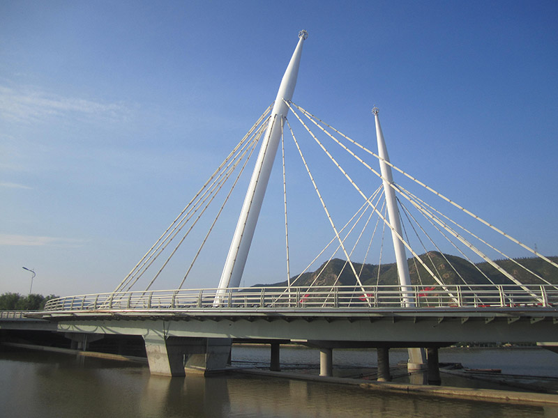 =赤城县白河综合治理工程汤泉河人行桥;